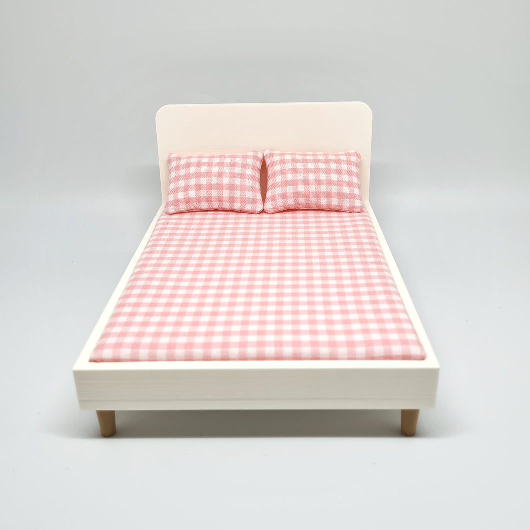 Dollhouse Double Bed, Pink Gingham