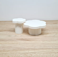 Load image into Gallery viewer, Flower Coffee Table, White
