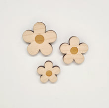 Load image into Gallery viewer, Dollhouse Daisy Wall Decor, Set of 3
