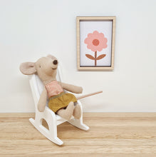 Load image into Gallery viewer, Miniature Framed Boho Flower
