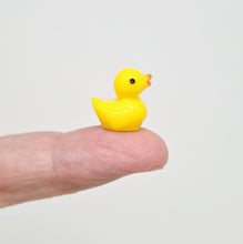 Load image into Gallery viewer, Dollhouse Miniature Duck

