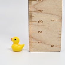 Load image into Gallery viewer, Dollhouse Miniature Duck
