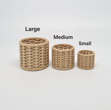 Load image into Gallery viewer, Dollhouse Miniature Baskets, Set of 3
