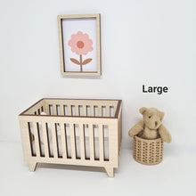Load image into Gallery viewer, Dollhouse Miniature Baskets, Set of 3
