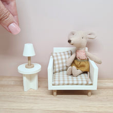 Load image into Gallery viewer, Dollhouse Miniature Lamp
